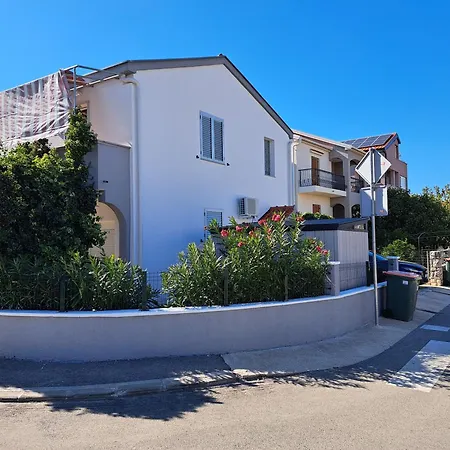 Jacqueline Lägenhet